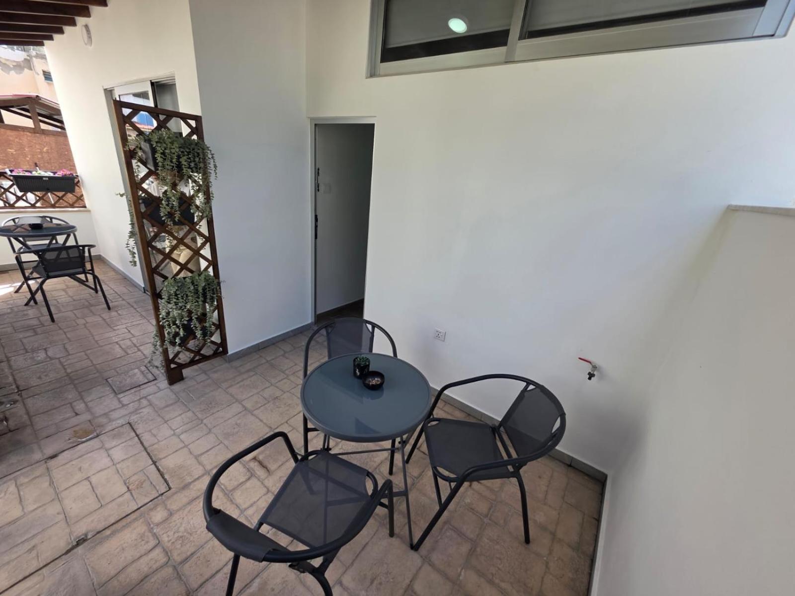 Town Centre Suites Lárnaka Kültér fotó